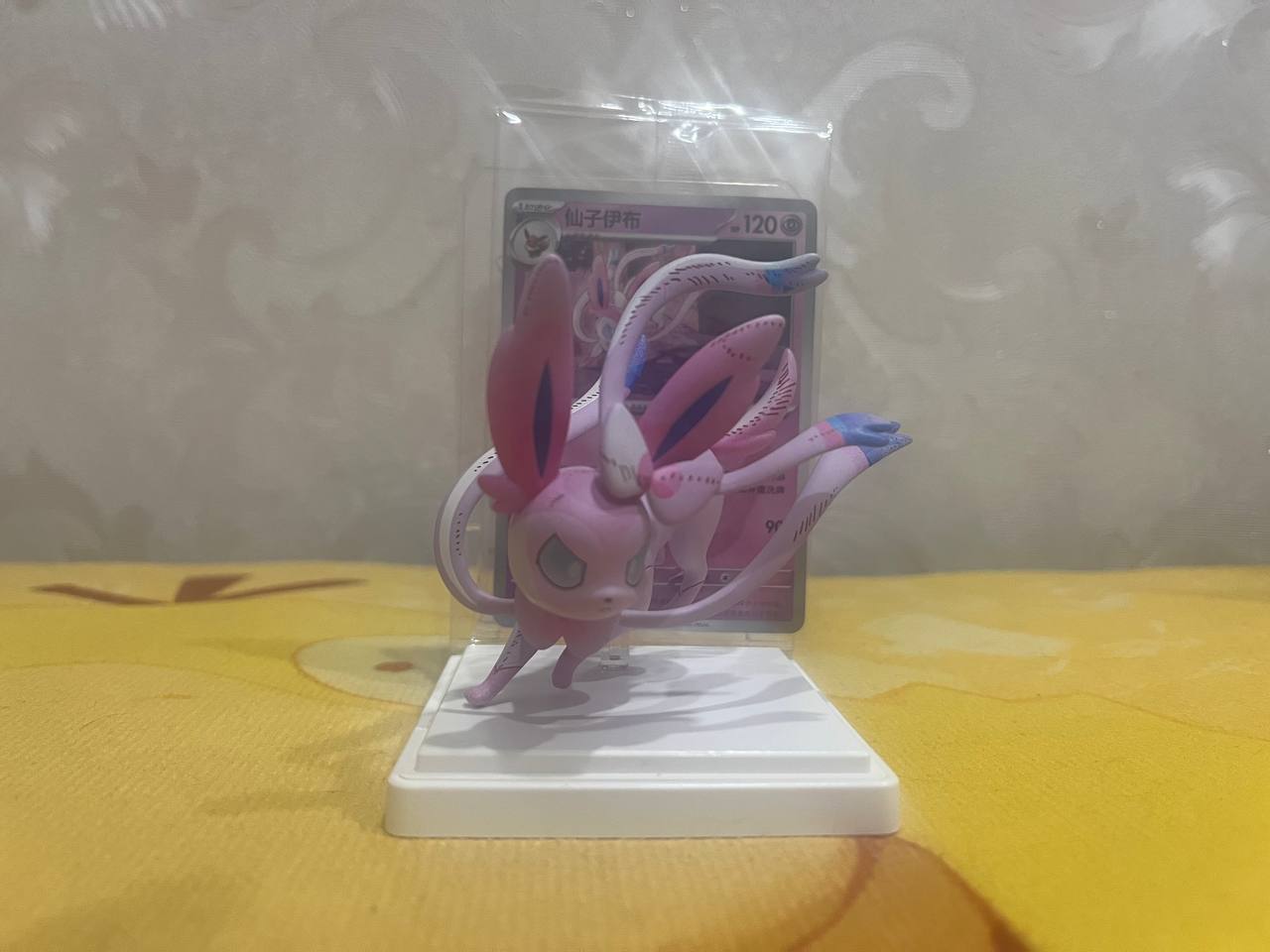 Фигурка Sylveon + карта