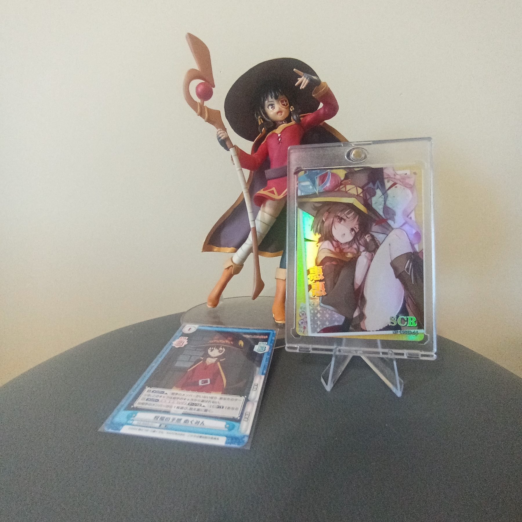Фигурка и две карты с Megumin (Коносуба)